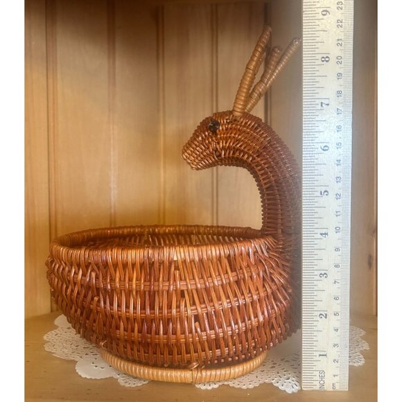 Vintage Hand Woven Wicker Reindeer Basket Christmas Decor Holiday Table Centerpi - Picture 7 of 7